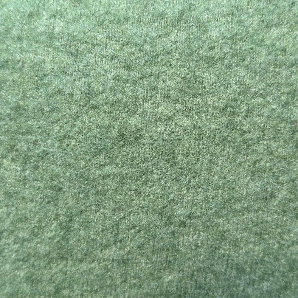 L Pure Cashmere Sweater  Green Excellent Condition - Picture 4 of 4